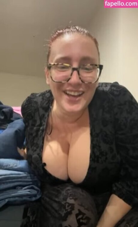 RefashionedHippie pornstar top pic