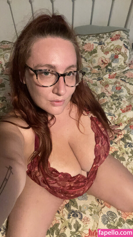 RefashionedHippie pornstar art picture