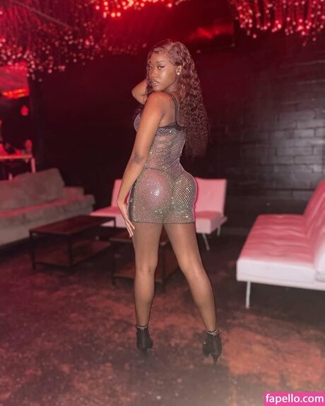 Chef Madam star naked picture