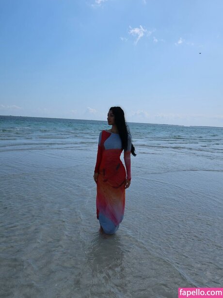 adolladola nude model pictures