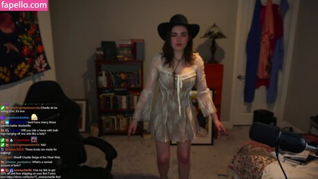 enemycharlie erotic model img