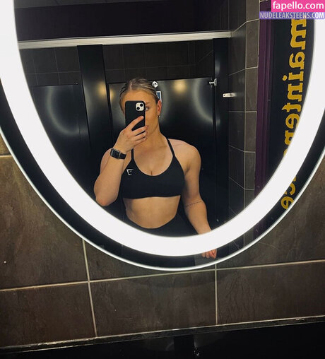 Leeana Houston model adult galleries