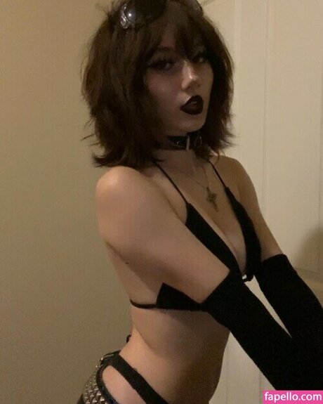 Trinity Manaj star adult img