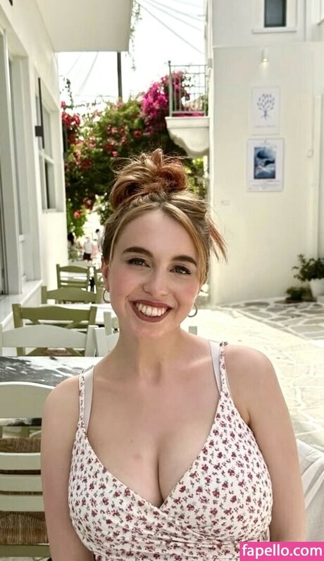 Serena Skybourne star porn img