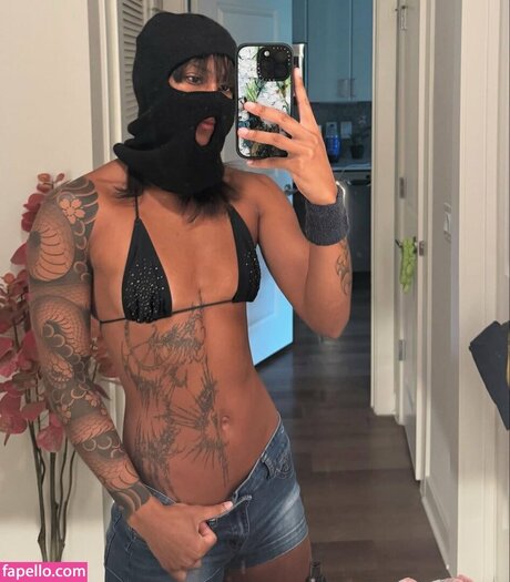 Femdom Mistress pornstar sexy pics