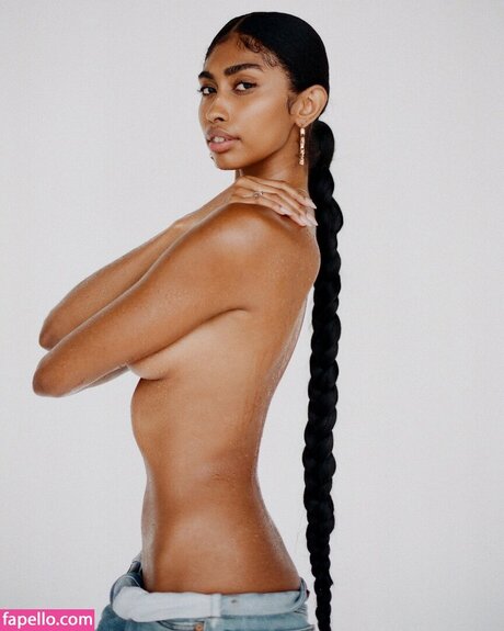 Jasmine Chola nudes star pic