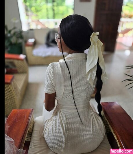 Jessica Nahomy pretty pornstar pics