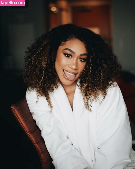 Alycia Baumgardner nice pornstar photos