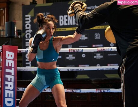 Alycia Baumgardner model sex pics