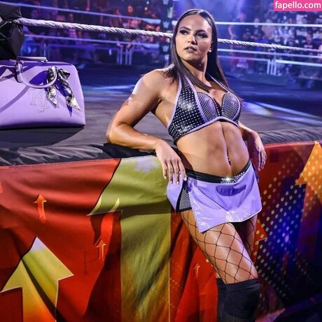 Kiana James thumbnail