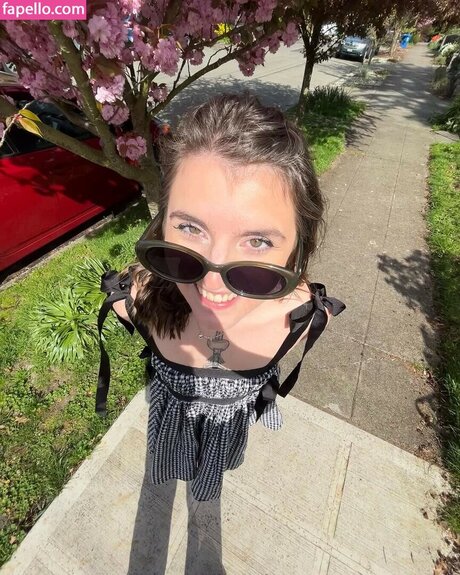 Msvioletvixxen art model img