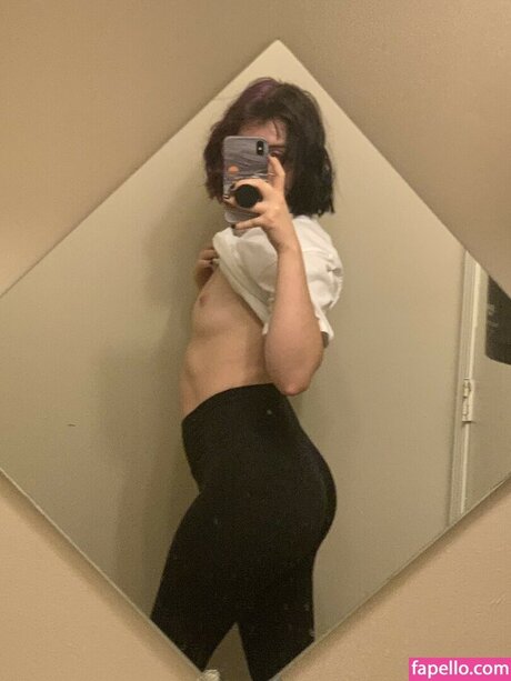 Msvioletvixxen art model photo