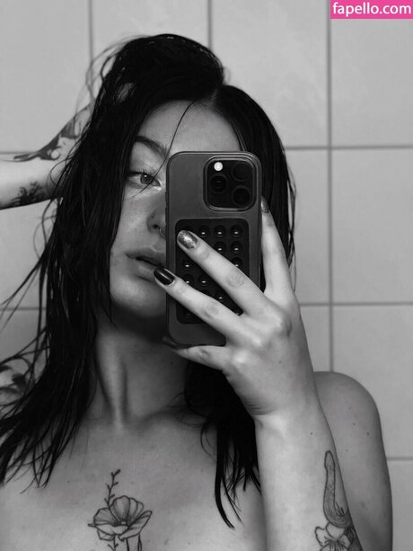 Kiras note art actress images