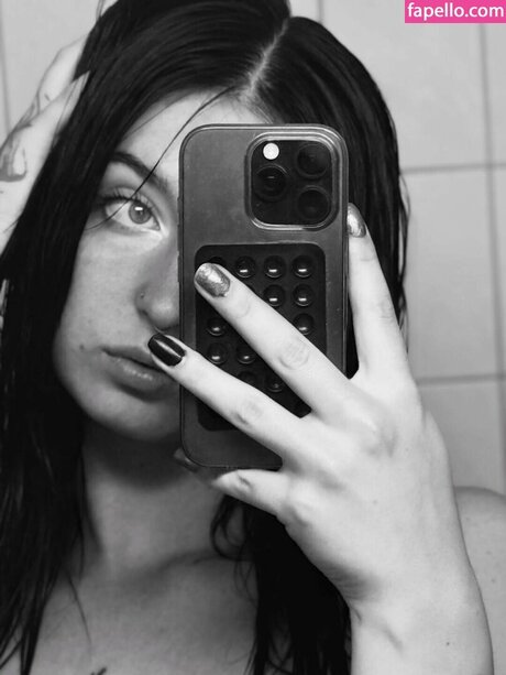 Kiras note pretty actress images