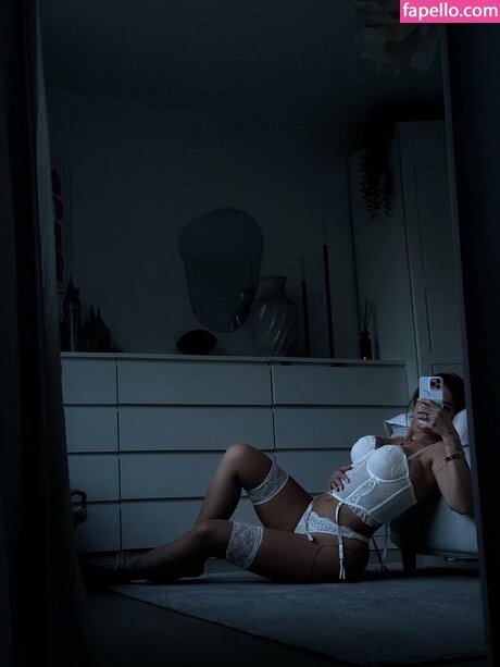 Diamond tears pornstar top pic