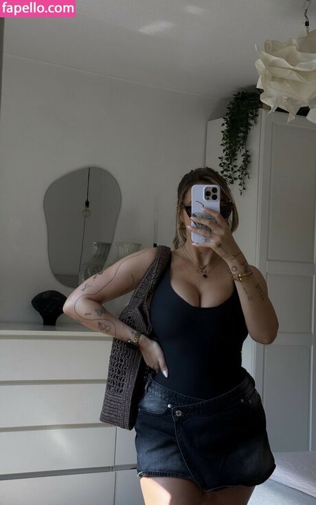 Diamond tears porn actress photos