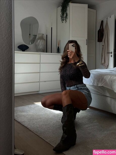 Diamond tears nudes model photos