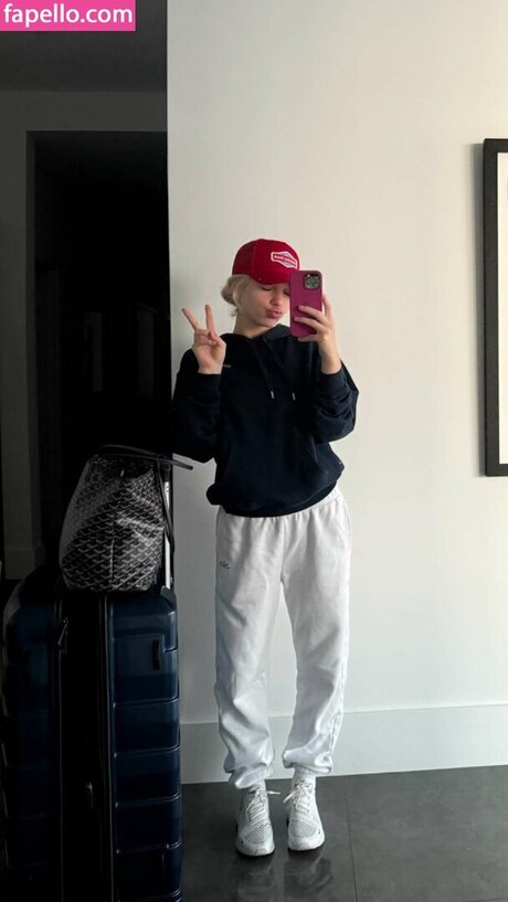 dutch onlyfans naked picture