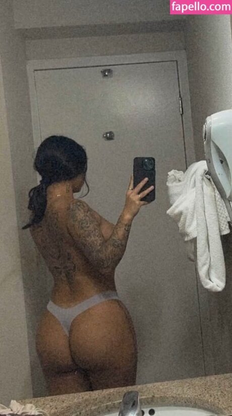 Brooke Barron xxx model pic