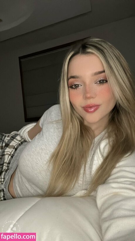 Nataliamx pornographic star pics