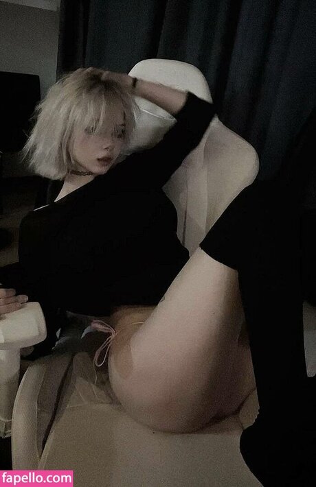 Paradoxy perfect actress archive