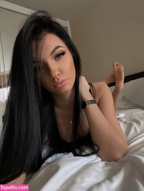 Anitkova hot actress pic