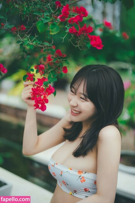 Tanaka Miku star high quality pics