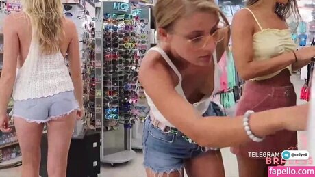 Bitchinbubba pornographic actress photo