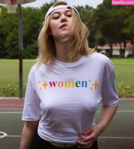 Jessie Paege pornstar free galleries