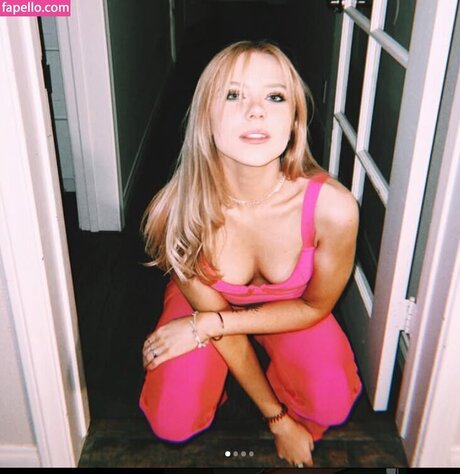 Mary Kate Willis hd pornstar images