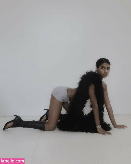 bbyg6rl art pornstar photo