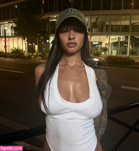 Alexis Carrington thumbnail