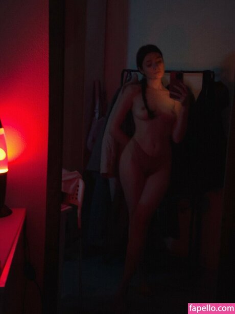 Cloveralice xxx actress image