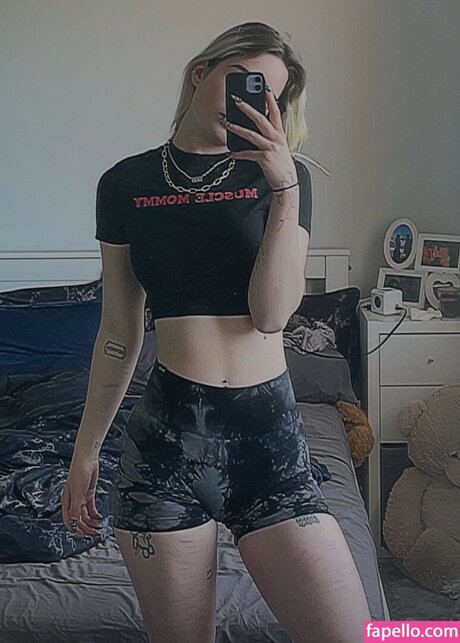 sky stn_ nudes actress photo