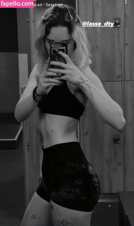 sky stn_ naked pornstar pictures