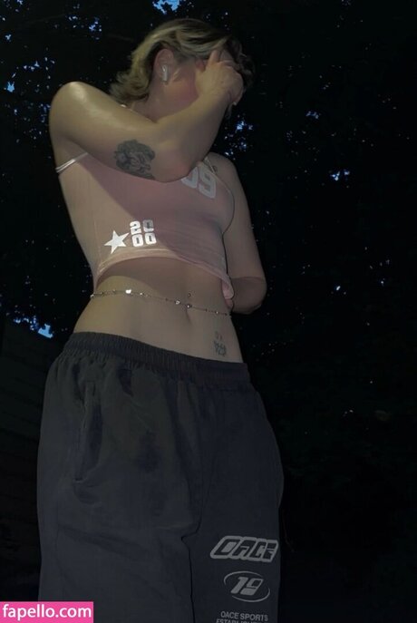 sky stn_ xxx model photos