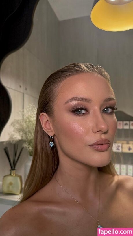 Oliwia Petryna erotic model img