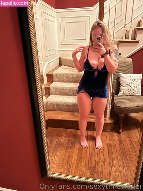 Tyler Etterxo naked pornstar image