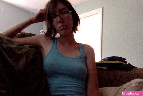 TwilightPalms model erotic images