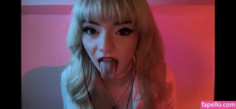 Emma s MySpace nude star image