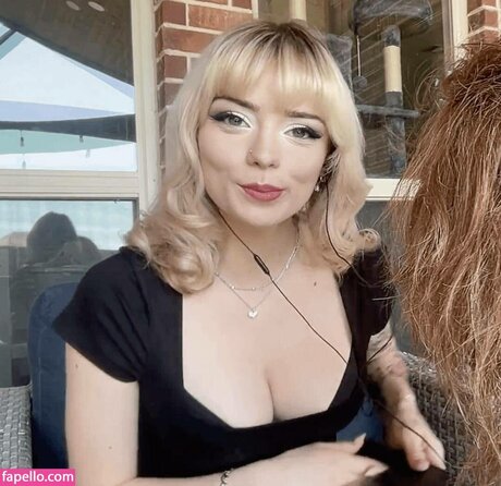 Emma s MySpace pornographic actress images