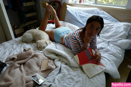 Blu Hunt hot pornstar photos