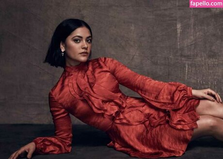 Blu Hunt erotic actress galleries