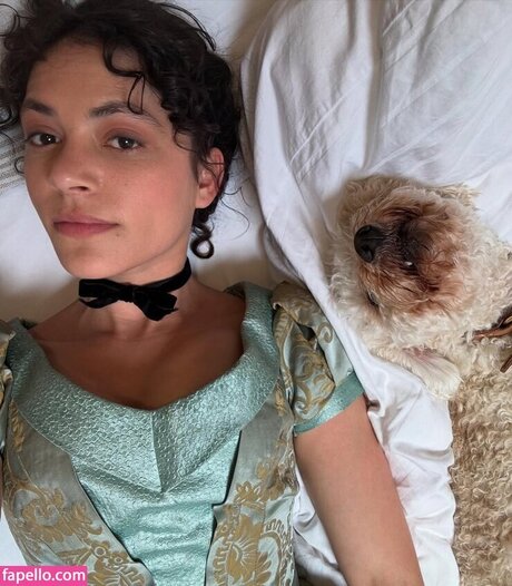 Blu Hunt high quality actress pictures