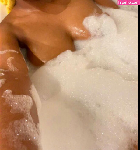 Honeypot1766 naked star photos