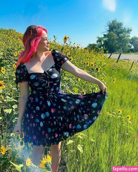 Sarah Whittle pornstar photo