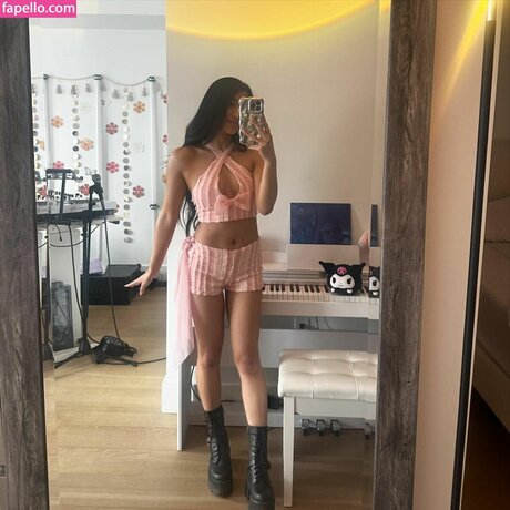 julienneby star pretty pics