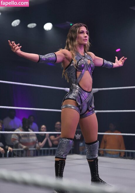 Kendal Grey perfect star img