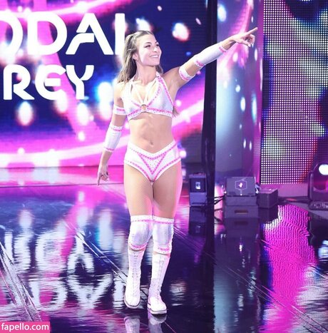 Kendal Grey naked star galleries