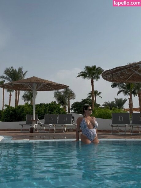 Martina Rolando sexy model pictures